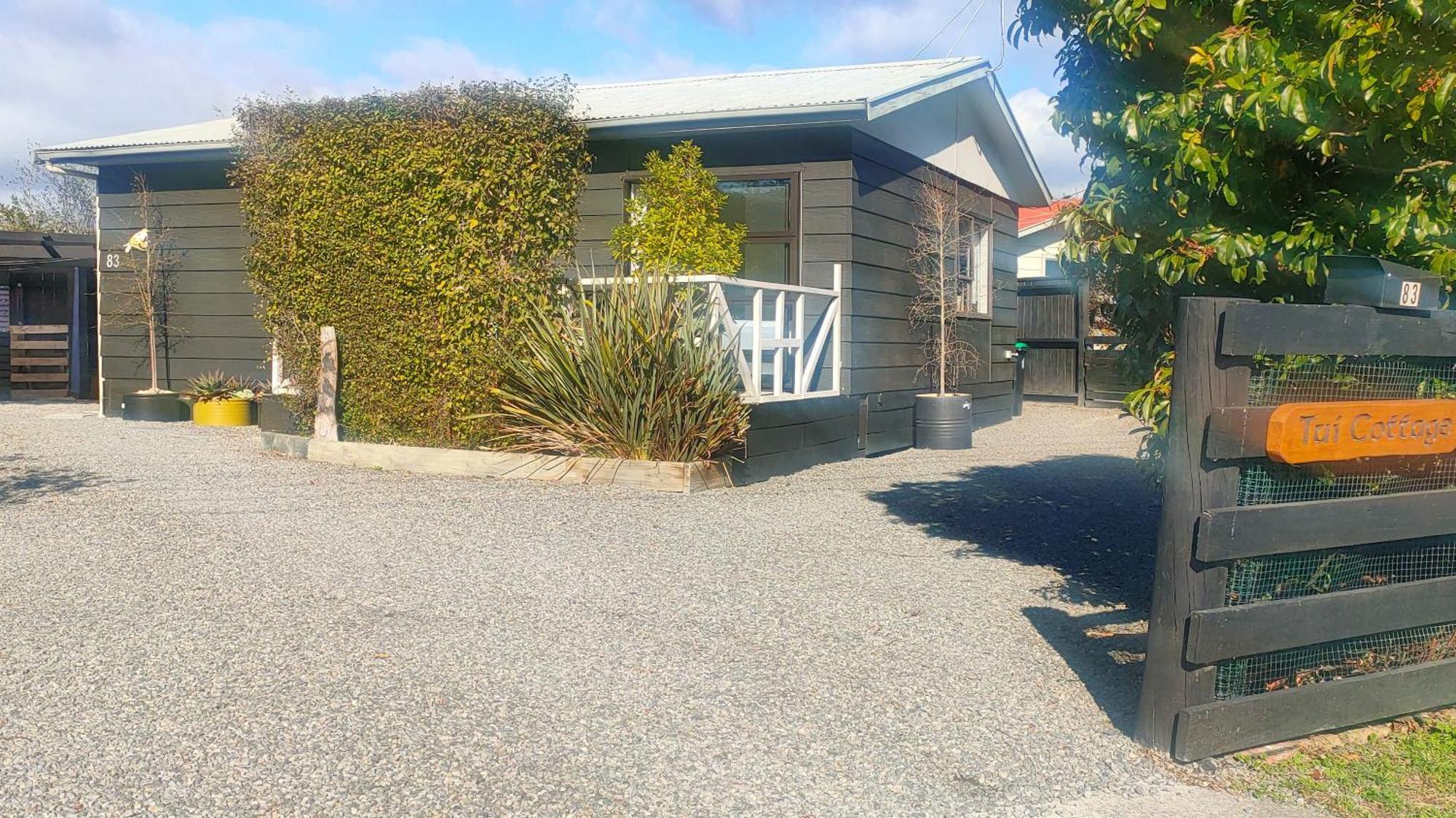 Tui Cottage Martinborough Exteriör bild
